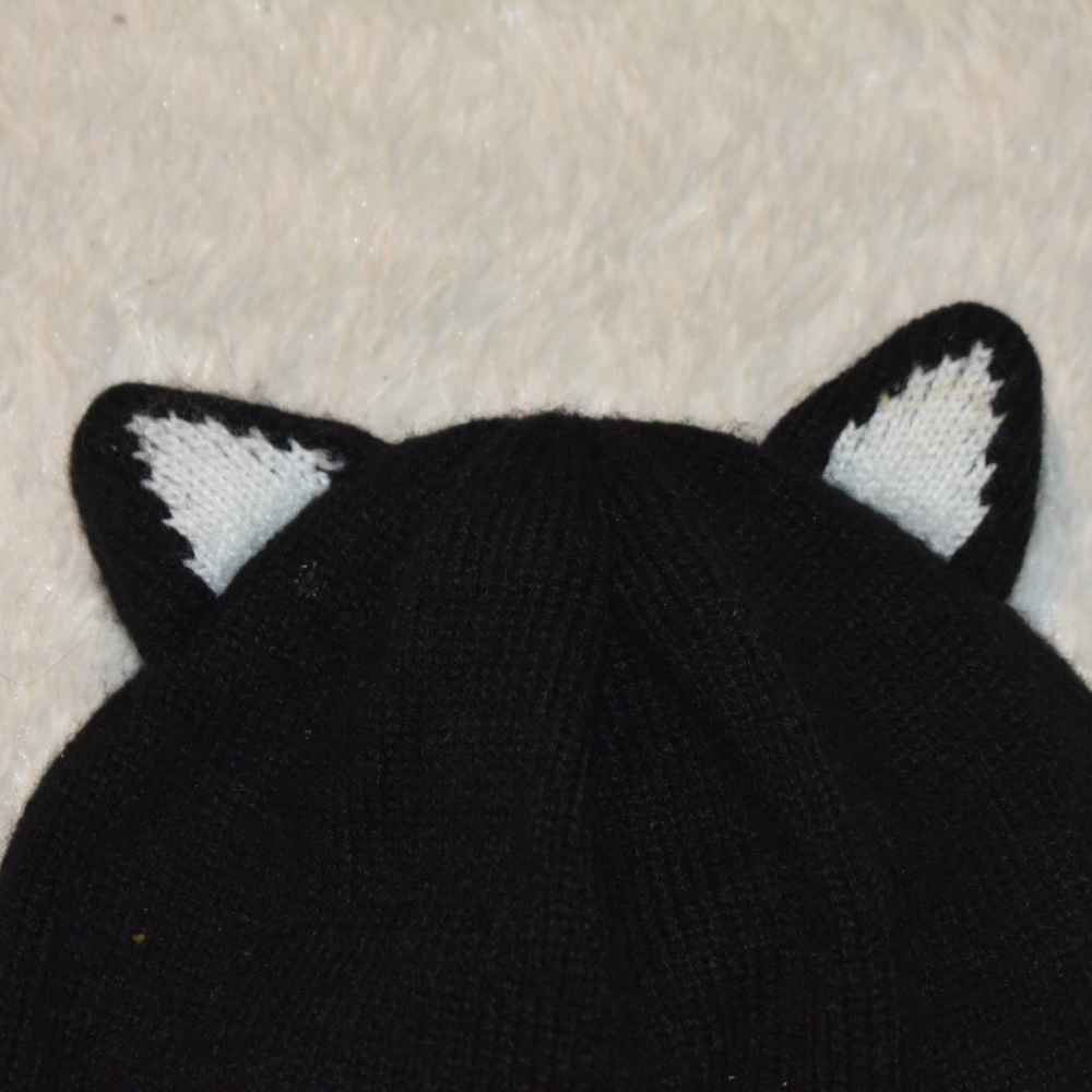 Cat hat - Picture 3 of 5
